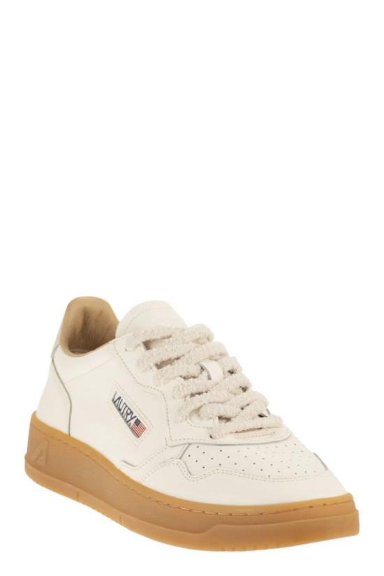 26SS 오트리 메달리스트 로우 스니커즈 AULMBD01 WHITE - AUTRY