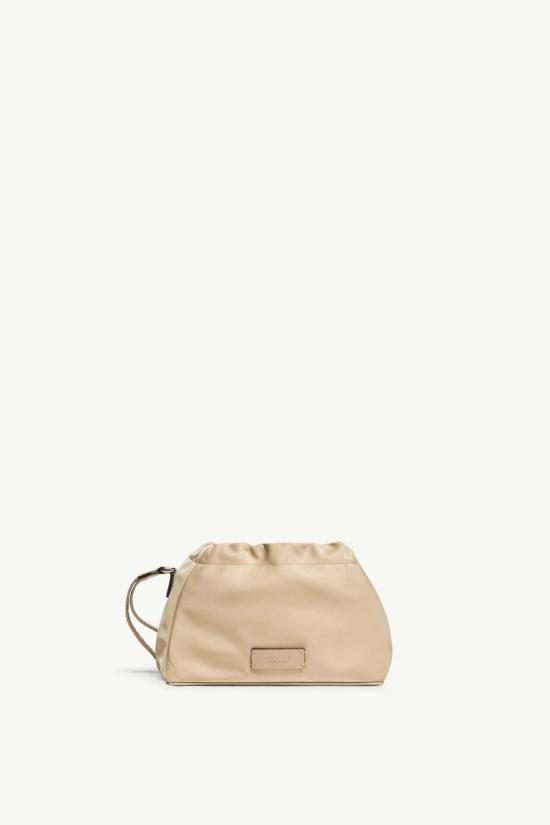 26SS 몽클레어 클러치/파우치 L109B6A00001M6980 200 LIGHT BEIGE - MONCLER