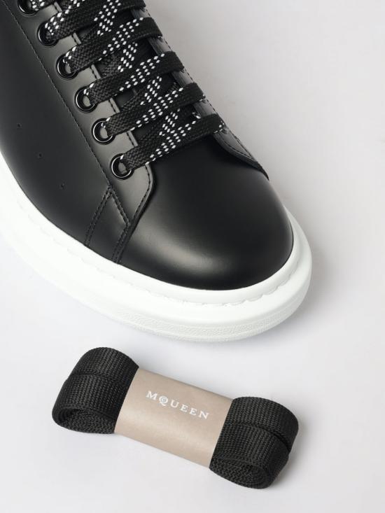 26SS 알렉산더 맥퀸 오버사이즈 드 스니커즈 553680WIAIG 1070 Black - ALEXANDER MCQUEEN