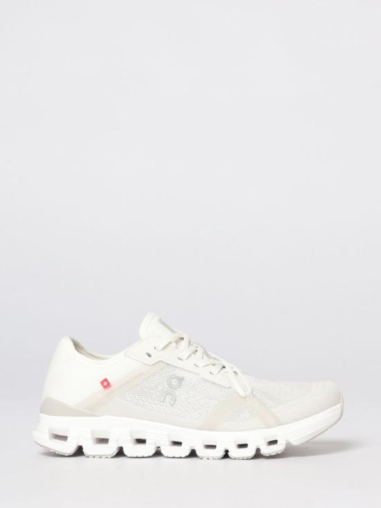 26SS 온 러닝 스니커즈 3WF10172852 White