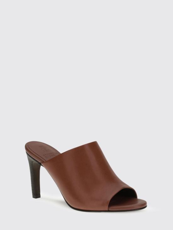 26SS 브루넬로 쿠치넬리 프레셔스 힐 클래식 레더 뮬 MZORC3218 C4182 Red - BRUNELLO CUCINELLI