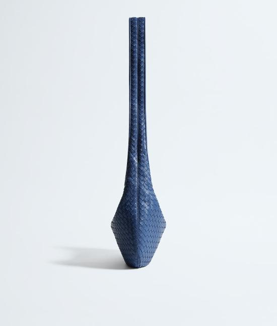 26SS 보테가베네타 베네토 인트레치아토 숄더백 826877V5KD04017 Blue - BOTTEGA VENETA