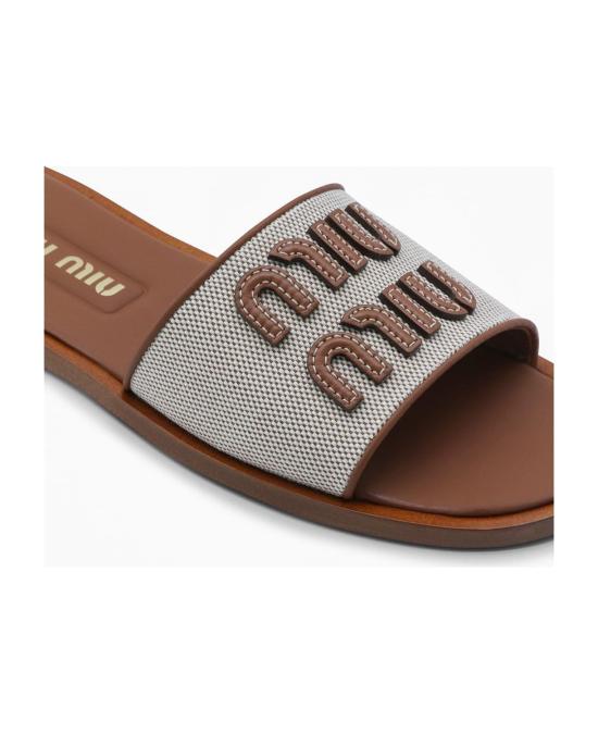 26SS 미우미우 샌들 5XX644F005Q1D F062F NATURALEBRANDY F062F NATURALE BRANDY - MIU MIU