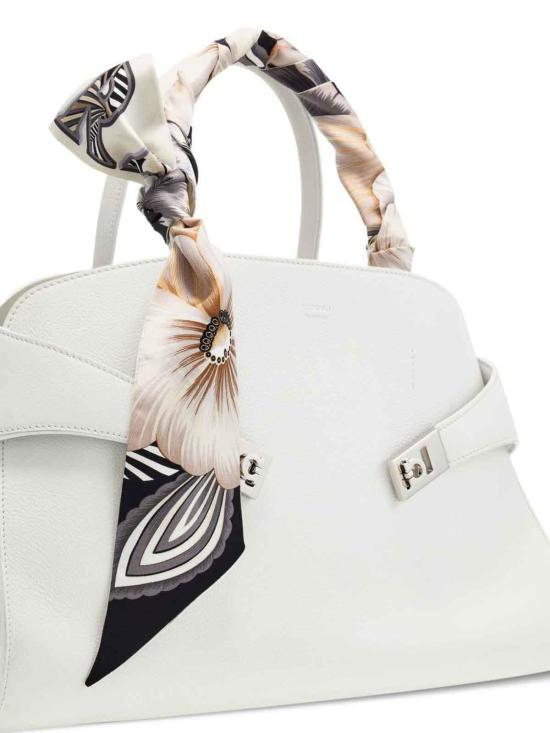 26SS 살바토레 페라가모 머플러/스카프 321E14 White - SALVATORE FERRAGAMO