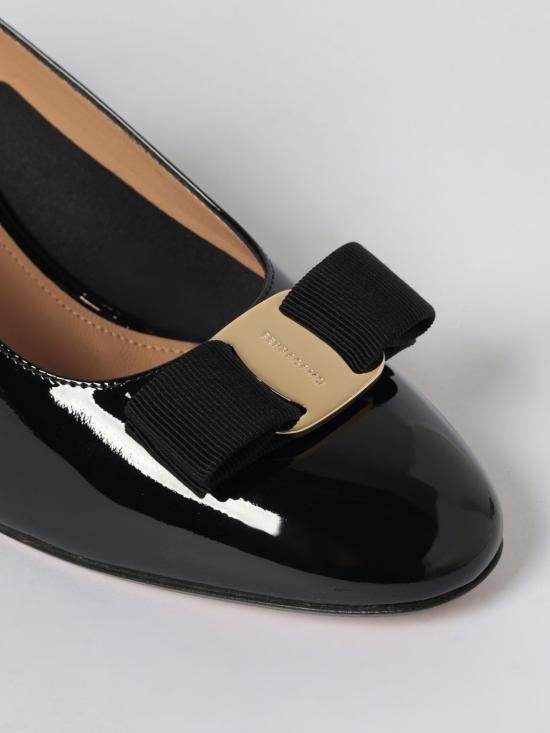 26SS 살바토레 페라가모 힐/펌프스 01L130 790739 001 Black - SALVATORE FERRAGAMO