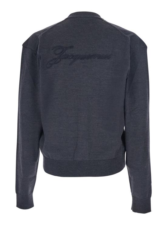  자크뮈스 가디건 V넥  (뒷면 로고 포함, 회색) - JACQUEMUS