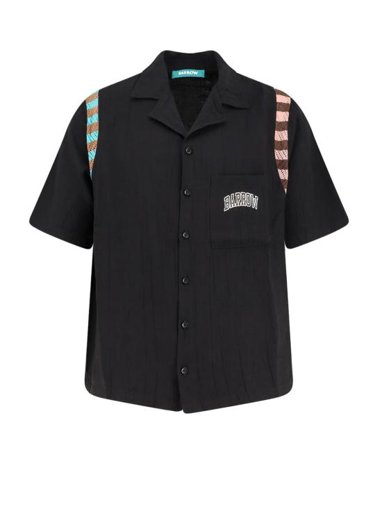  바로우 반팔 셔츠 앞면에 로고 프린트가 있는  비스코스 혼방 셔츠 (블랙)