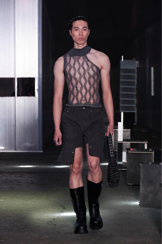  팡 뉴욕 블라우스 팡 NYC 다이아몬드 래더 스티치 비대칭 컷아웃 탑 - FANG NYC