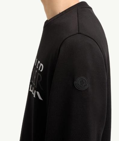 26SS 몽클레어 로고 코튼 저지 롱 슬리브 티셔츠 L10918G0000489AZY 999 - MONCLER