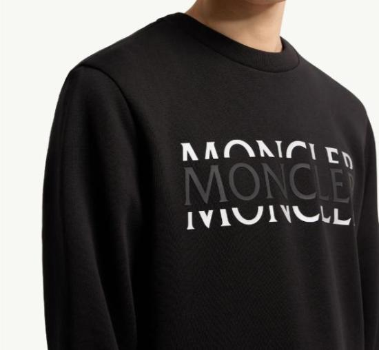 26SS 몽클레어 로고 코튼 저지 롱 슬리브 티셔츠 L10918G0000489AZY 999 - MONCLER