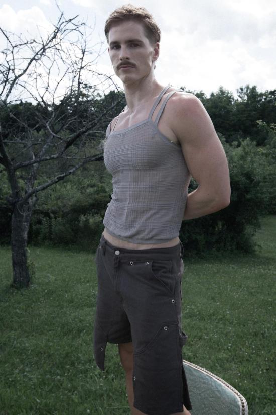  팡 뉴욕 민소매 티셔츠 팡 NYC 니트 체크무늬 더블 스트라이프 탱크탑 - FANG NYC