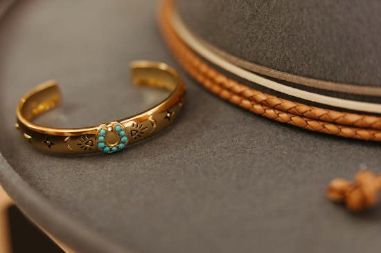 시에라 윈터 주얼리 팔찌 럭키 스타 커프 - SIERRA WINTER JEWELRY