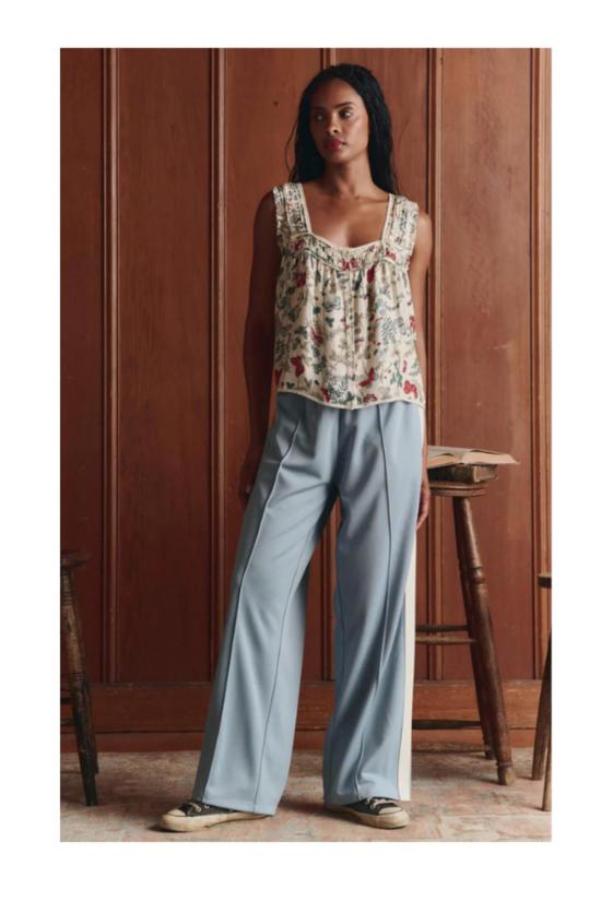  더 그레이트 민소매 티셔츠 그레이트. 플로팅 버터플라이 소재의 빅토리아풍 주름 탱크탑