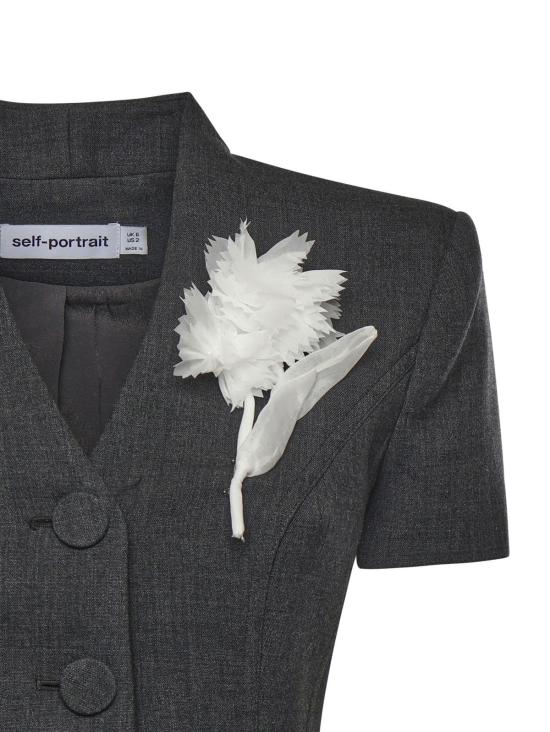  셀프 포트레이트 미디 원피스 미디 드레스 (꽃무늬 디테일, 회색) - SELF PORTRAIT