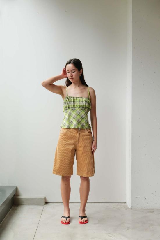  앳 던 캐미솔 새벽에. 주름 장식  탑 - AT DAWN.