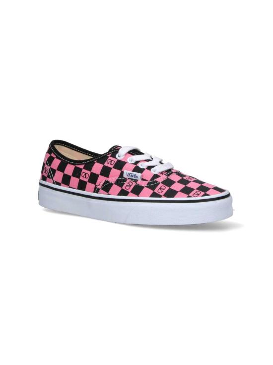  발렌티노 가라바니 스니커즈 Valentino Garavani Valentino Garavani X 반스 로우탑  핑크 - VALENTINO GARAVANI