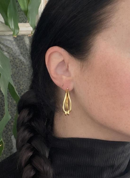  라인 앤 레이블 이어링 라인앤라벨 매듭 후프 귀걸이 - LINE & LABEL