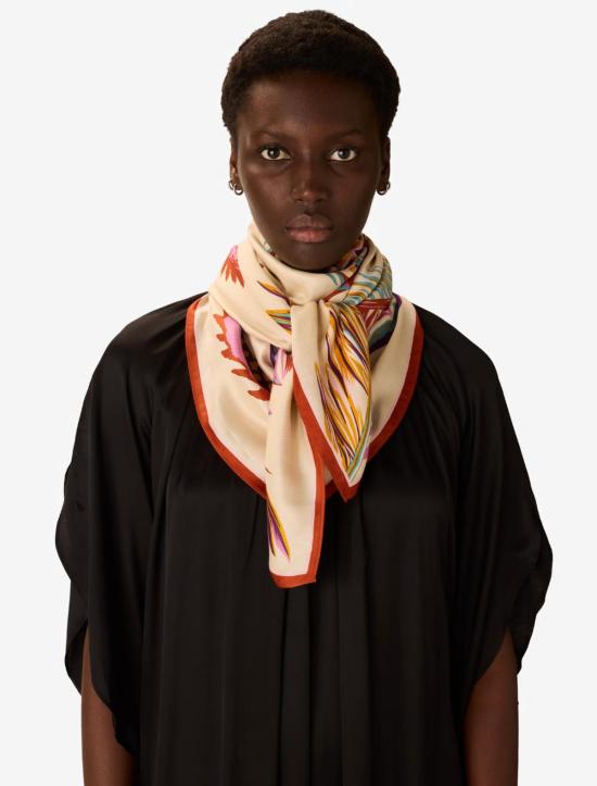  이누이투시 머플러/스카프 이누이투쉬 스퀘어 100 크로커다일 스카프 - INOUITOOSH