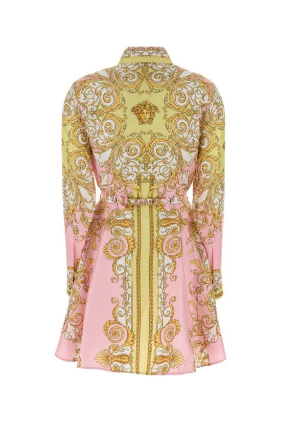  베르사체 미디 원피스 프린트 트윌 셔츠 드레스, 페일 옐로우 로즈 쿼츠 색상 - VERSACE