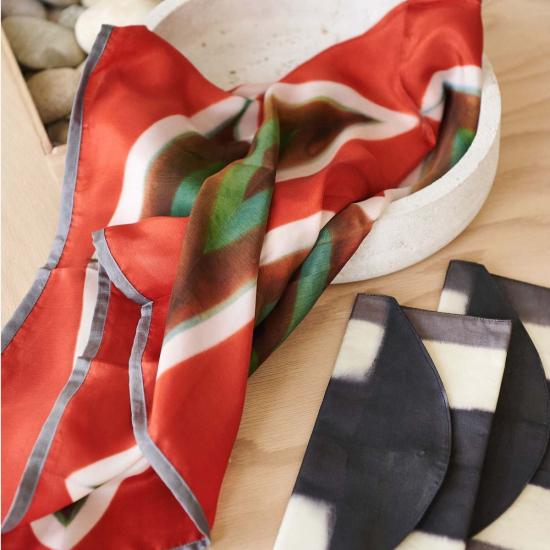  Variously 캐리어 다양한 멜로 실크 봉투 파우치 - OTHER BRANDS