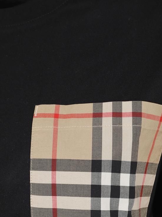 26SS 버버리 체크 포켓 티셔츠 8103970 A1189 Black - BURBERRY