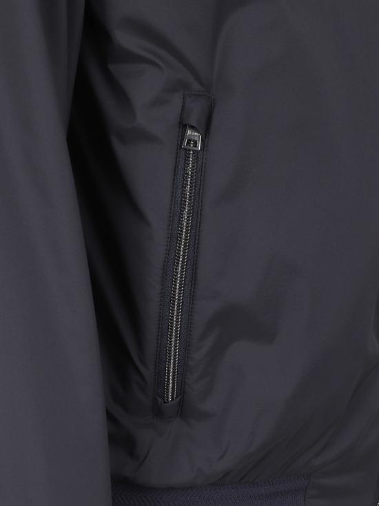 26SS 에르노 에코에이지 하이 카라 봄버 자켓 GI000414U12456Z9200 Black - HERNO