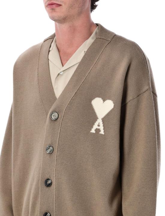 26SS 아미 울 드 하트 가디건 UKC380KN0156 Brown - AMI