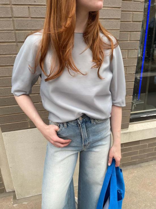  더 엔케이씨 스토어 블라우스 NKC 스토어 엘사 실버  실버 - The NKC Store