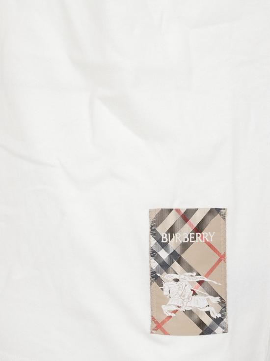 26SS 버버리 체크 라벨 코튼 티셔츠 8102254 B7078 White - BURBERRY