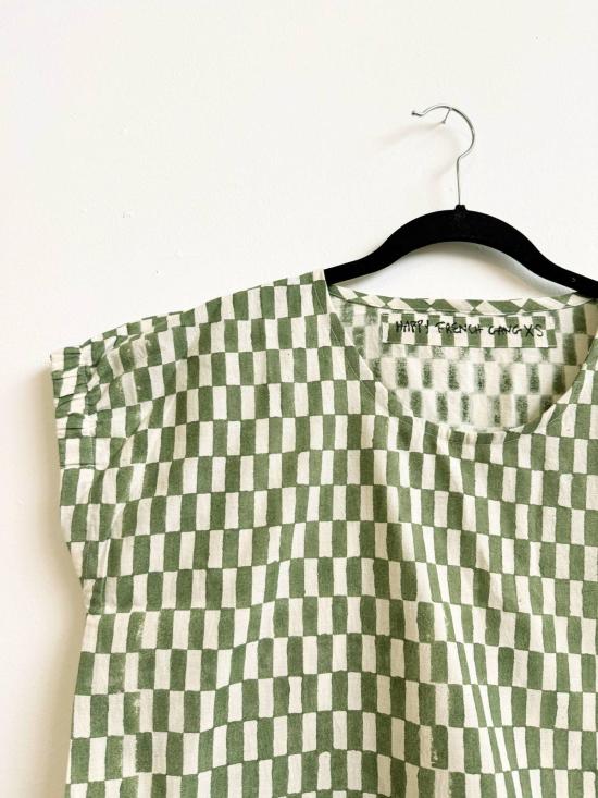  해피 프렌치 갱 블라우스 젤리아 탑 쁘띠 직사각형 - HAPPY FRENCH GANG