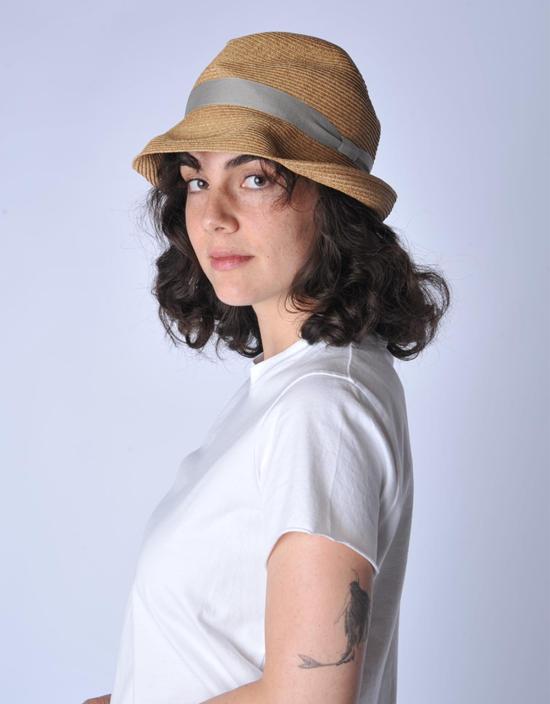  Mature Ha 모자 성숙한 Ha 혼합 리본 작은 챙 박스형  갈색/회색