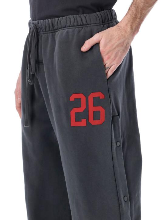26SS 피어오브갓 트레이닝/조거 팬츠 130HO258452F Black - FEAR OF GOD