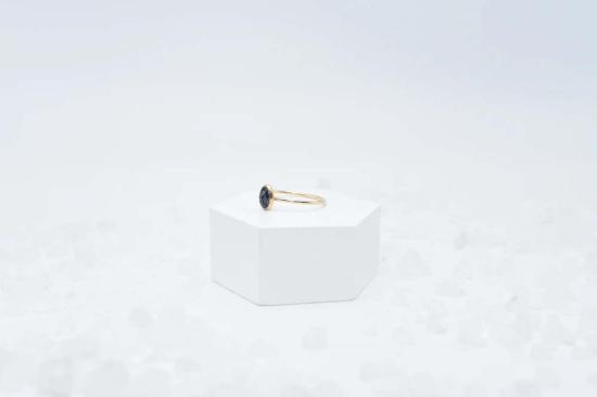  애니 어 디자인 반지 몬태나 사파이어 - ANNIE AWE DESIGN