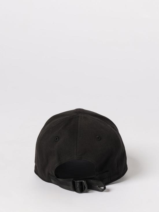 26SS 씨피 컴퍼니 모자 20CMAC048A006288A 999 Black - C.P. COMPANY