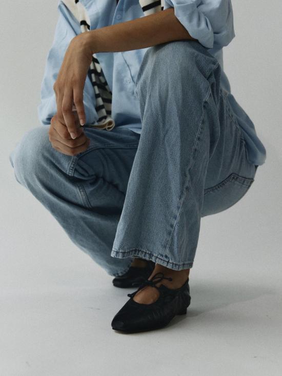  ALTA 플랫 슈즈 알타 젬마 타이탑 가죽 플랫슈즈 블랙 - OTHER BRANDS