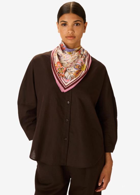  이누이투시 머플러/스카프 이누이투쉬 스퀘어 70 파고드 스카프 오프 화이트 - INOUITOOSH