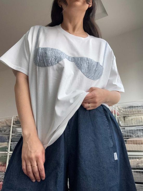  Nikki Chasin 반팔 티셔츠 니키 체이신 플로리다 우먼 아플리케 티셔츠 화이트/글래스 슬리퍼