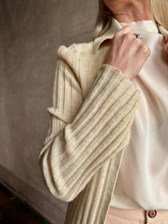  게스트 인 레지던스 가디건 , 시원한 - GUEST IN RESIDENCE