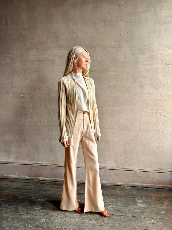  게스트 인 레지던스 가디건 , 시원한 - GUEST IN RESIDENCE