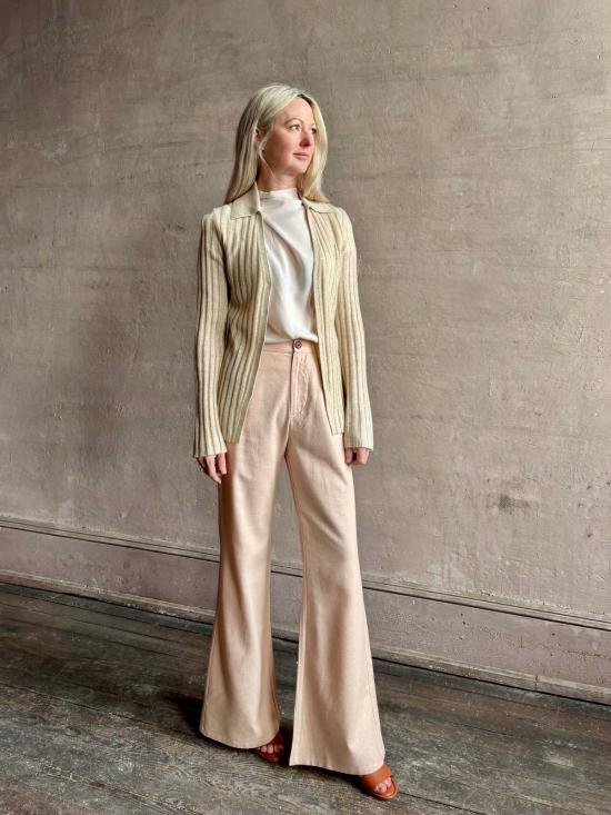  게스트 인 레지던스 가디건 , 시원한 - GUEST IN RESIDENCE