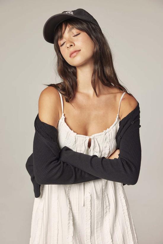  아멘테 가디건 브이넥 코튼 린넨 립  블랙 - AMENTE