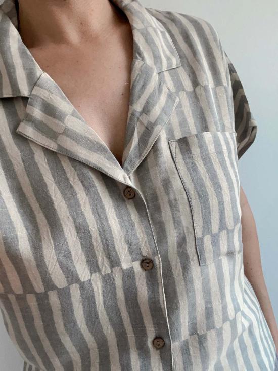  포엠 블라우스 Po Em Covet  실크 폼페이 스트라이프 - PO EM