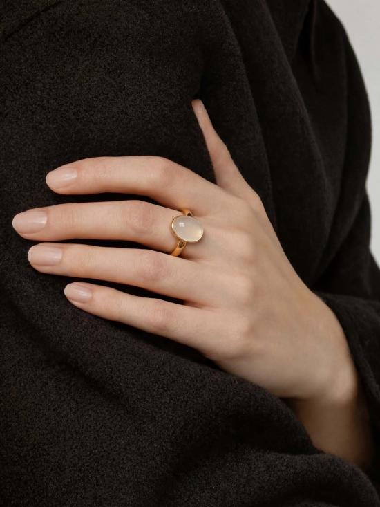  세레 반지 할로 화이트 캘세도니 카보숑 링 - SEREE