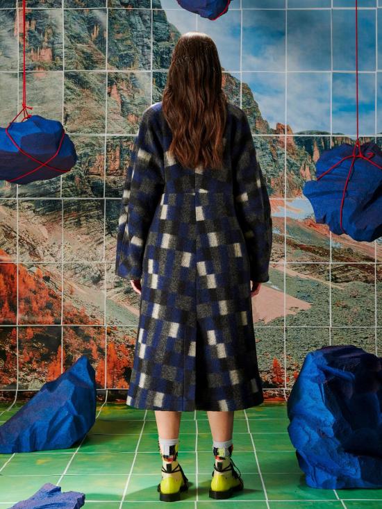  헨릭 빕스코브 코트 Henrik Vibskov 바나나  브러시드 블랙 스퀘어 - HENRIK VIBSKOV