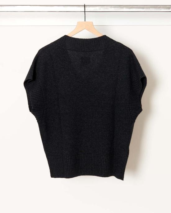  제이미 할러 베스트 스웨터 - JAMIE HALLER