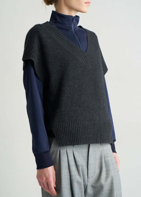  제이미 할러 베스트 스웨터 - JAMIE HALLER