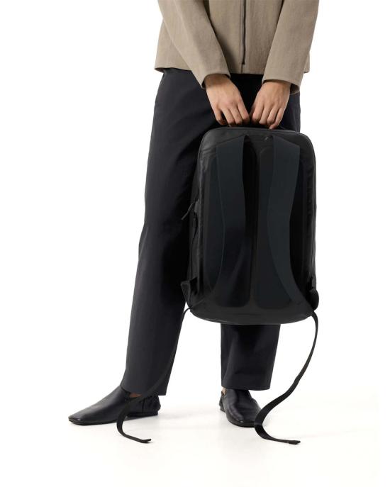  베일런스 백팩 아노딕  블랙 - VEILANCE