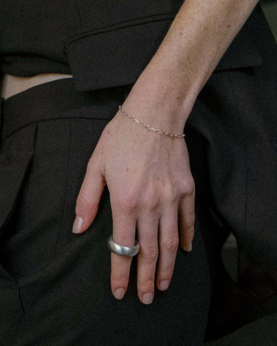  클래식 디자인스 바디 주얼리 섬세한 종이 클립 팔찌 - CKLASIC DESIGNS