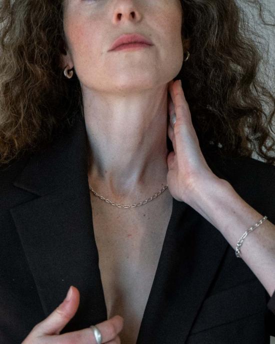  클래식 디자인스 목걸이/팬던트 커브 네크리스 - CKLASIC DESIGNS