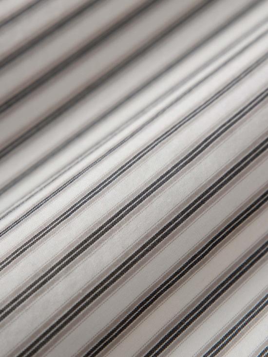  O.N.S 긴팔 셔츠 아드리안 섀도우 스트라이프  밝은 흰색/검은색 스트라이프 - O.N.S